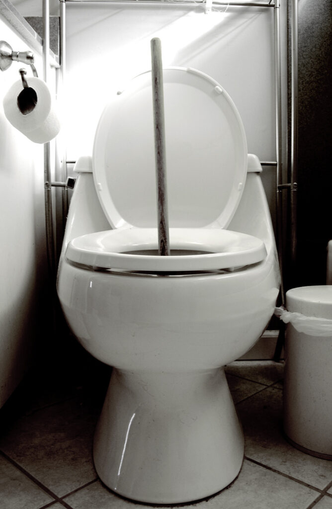 Stoppet toilet på badeværelset - VVS - VVS'er